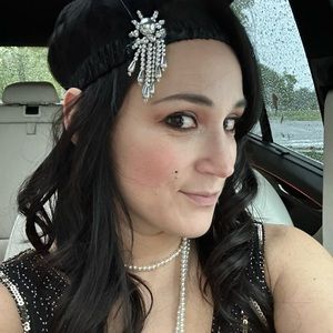 Meet your Posher, Yolanda